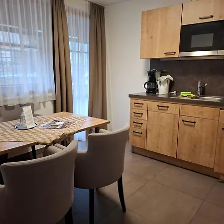 Ferienwohnung Nassfeld - Badestrand Inklusive Appartement *